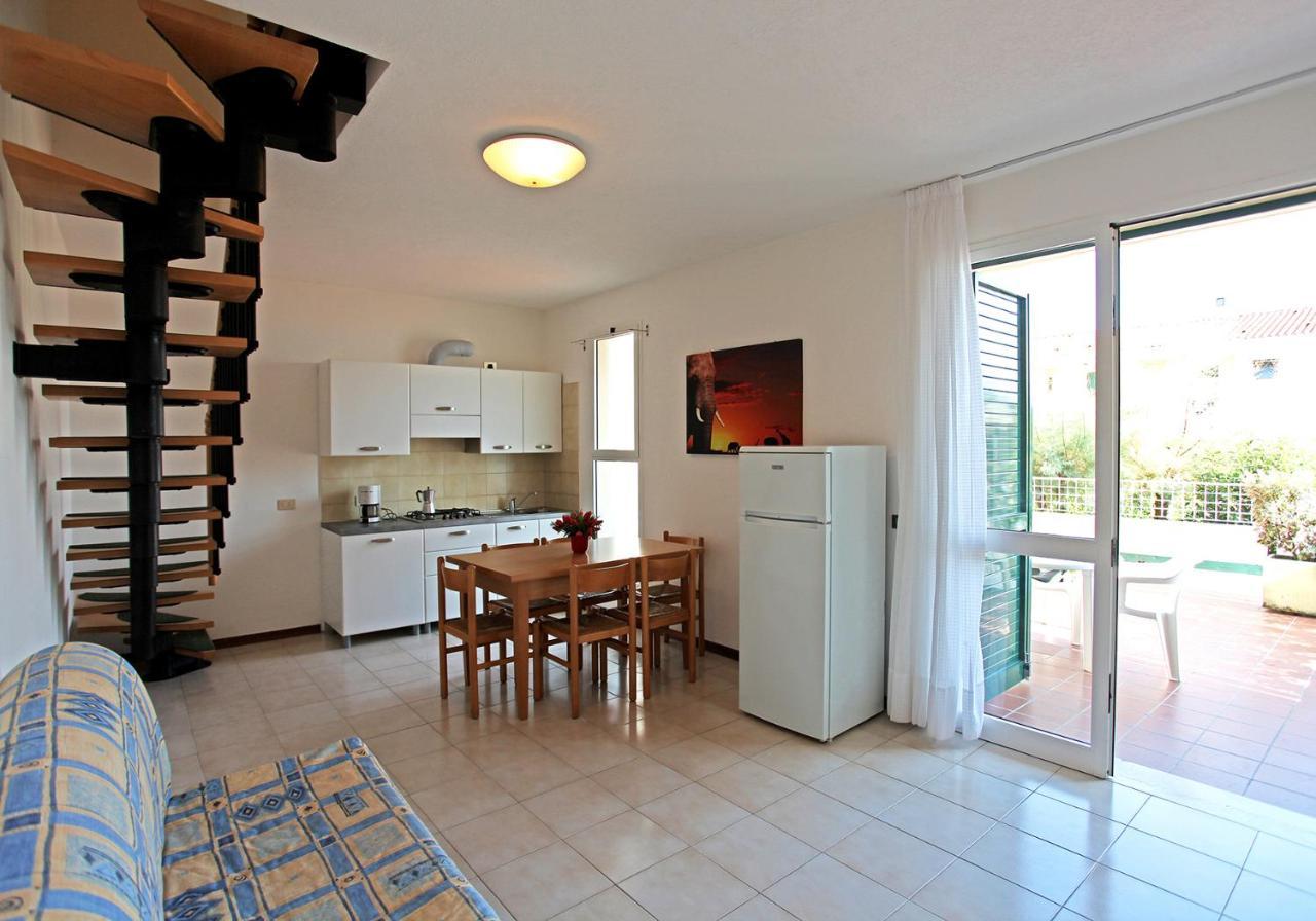 Appartement Apartament With Swimming Pool à Caorle Extérieur photo