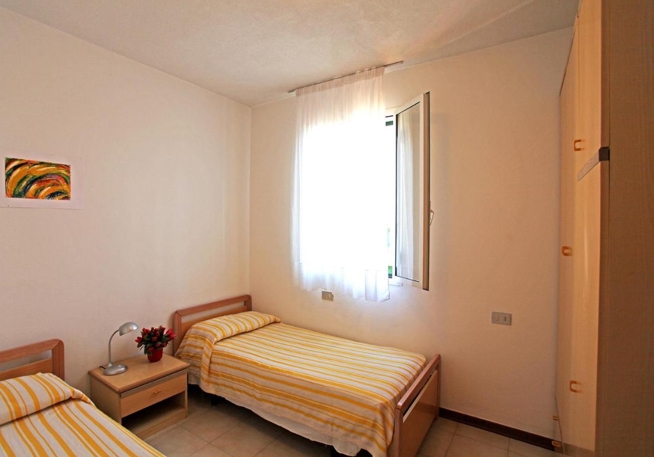 Appartement Apartament With Swimming Pool à Caorle Extérieur photo